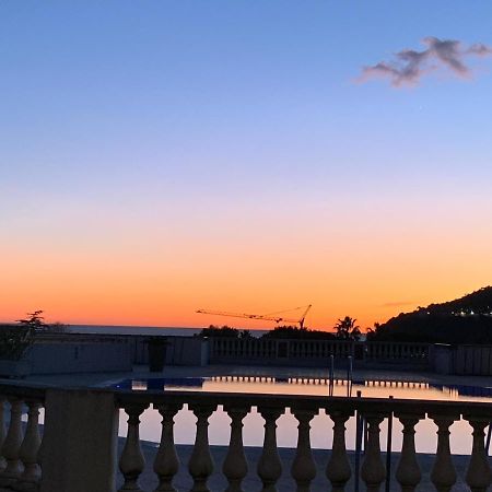 Appartement Agreable En Bord De Mer Villefranche-sur-Mer Exterior foto